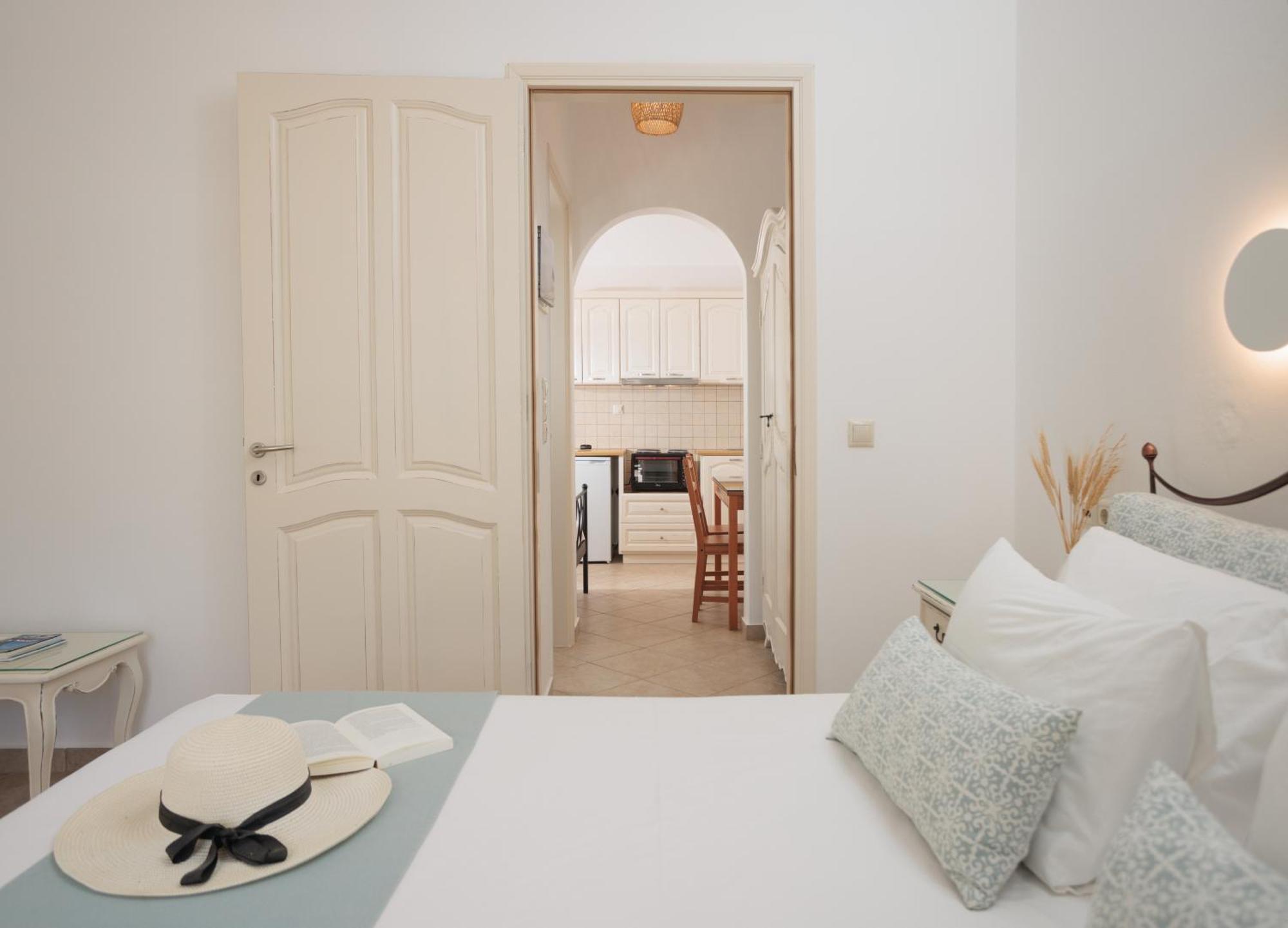 Maria'S Rooms & Studios Agia Anna  Extérieur photo